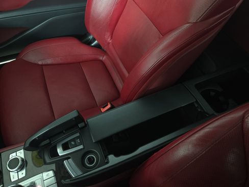 Used 2016 Mercedes-Benz SL 550 image 31