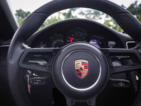Used 2019 Porsche 911 Speedster RWD image 23