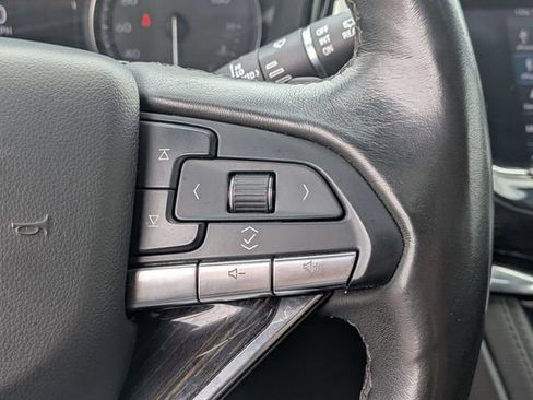 Used 2020 Cadillac XT6 Premium Luxury AWD/4WD image 21