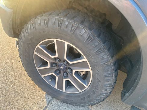 Used 2017 Ford F150 XLT w/ Equipment Group 302A Luxury AWD/4WD image 8