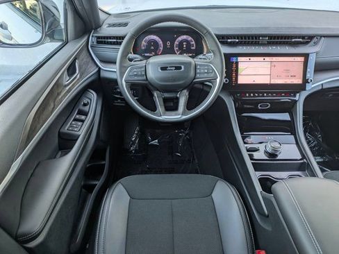 New 2026 Jeep Grand Cherokee L 4WD image 18