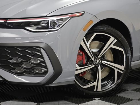New 2026 Volkswagen GTI SE FWD image 4
