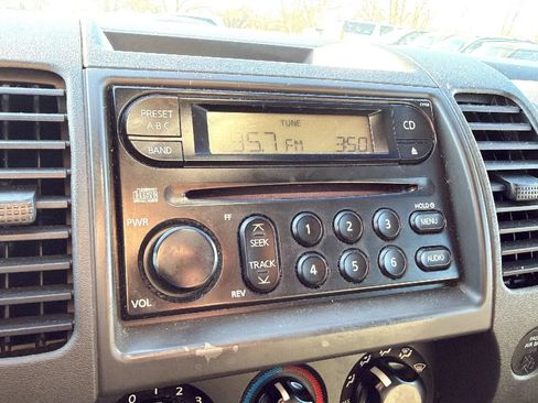 Used 2007 Nissan Xterra S w/ Utility Pkg image 22