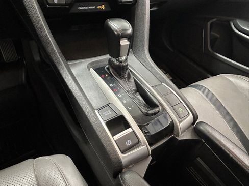 Used 2017 Honda Civic Touring image 20