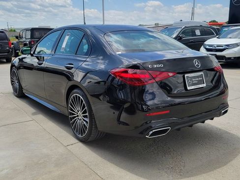 Used 2025 Mercedes-Benz C 300 4MATIC Sedan image 11
