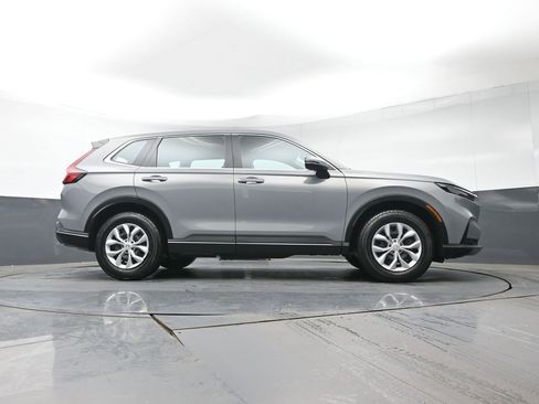 Used 2023 Honda CR-V LX image 28