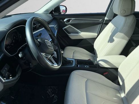 Used 2024 Audi Q3 2.0T Premium image 9