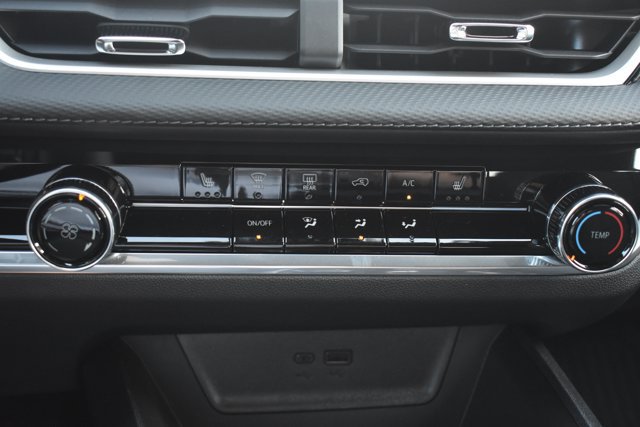 New 2027 Chevrolet Equinox LT w/ Safety and Technology Package FWD image 25