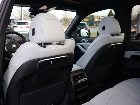 Used 2026 BMW X5 xDrive40i w/ M Sport Package image 19