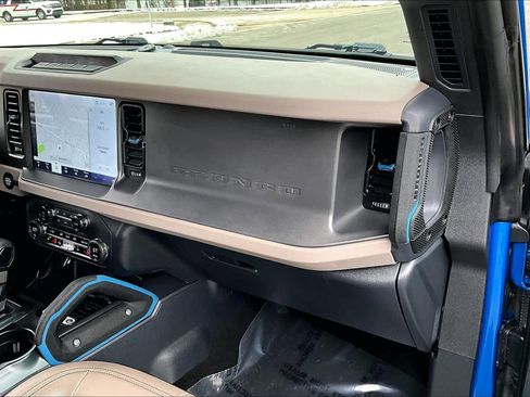 Used 2024 Ford Bronco Wildtrak image 17