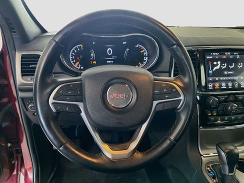 Used 2021 Jeep Grand Cherokee Laredo X RWD image 11