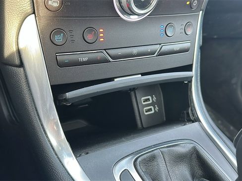 Used 2017 Ford Edge Titanium w/ Equipment Group 301A image 21