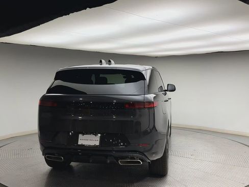 New 2026 Land Rover Range Rover Sport Dynamic SE image 3
