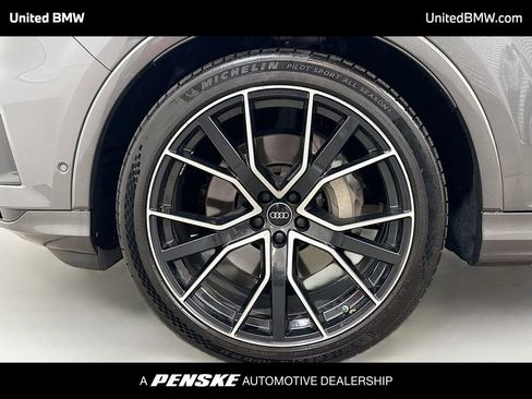 Used 2022 Audi Q7 3.0T Prestige image 2