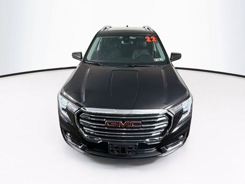 Used 2022 GMC Terrain SLT w/ LPO, Floor Liner Package AWD/4WD image 13