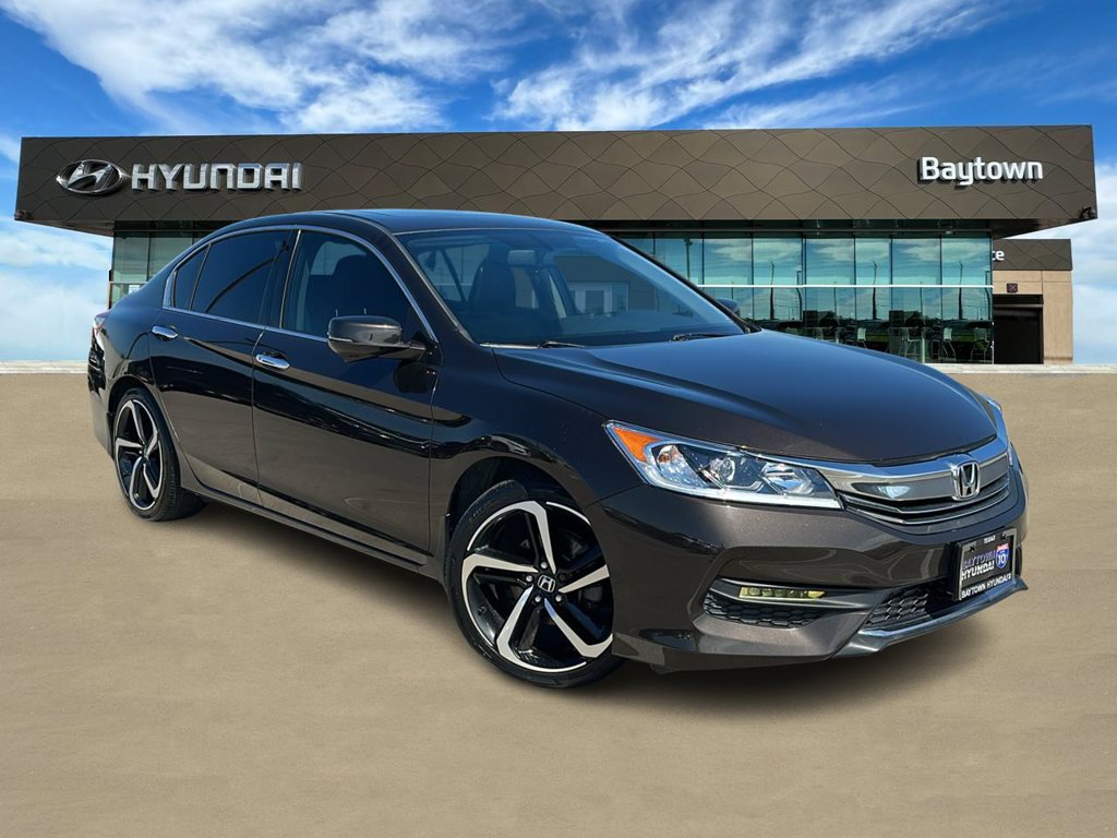 Used 2022 Honda Accord Sport image 1