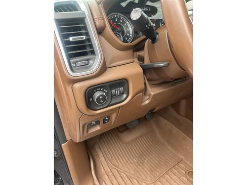 Used 2021 RAM 1500 Laramie AWD/4WD image 14