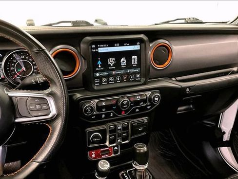 Used 2022 Jeep Gladiator Mojave w/ Trailer Tow Package AWD/4WD image 7