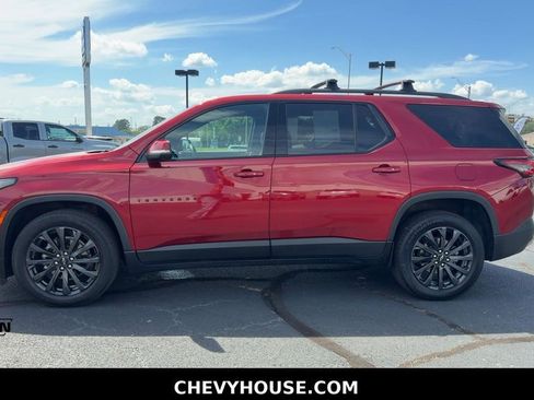 Used 2023 Chevrolet Traverse RS AWD/4WD image 5