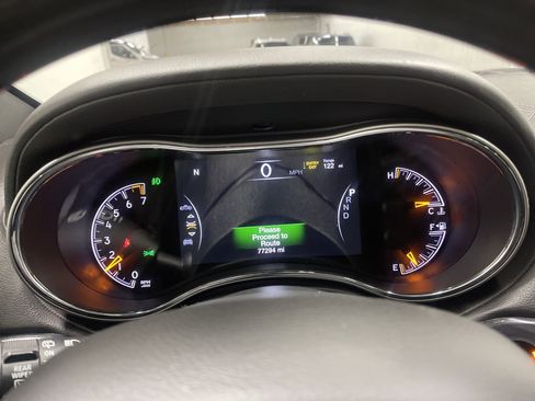 Used 2021 Jeep Grand Cherokee Overland image 33