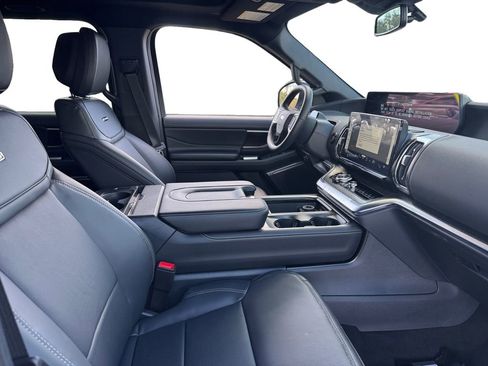 New 2026 Ford Expedition Max Platinum w/ Stealth Appearance Package image 18