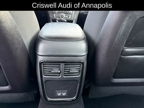 Used 2019 Dodge Charger SXT w/ Blacktop Package image 13