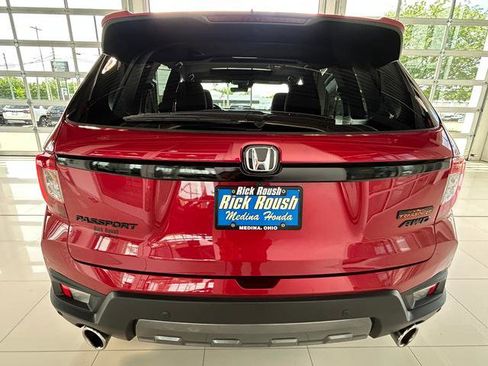 Used 2024 Honda Passport TrailSport image 9
