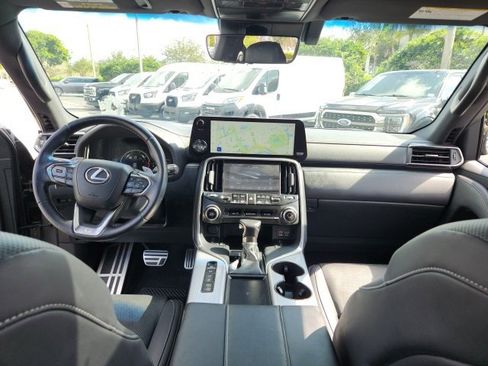 Used 2023 Lexus LX 600 F Sport image 27