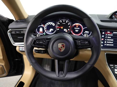 Certified 2023 Porsche Panamera 4 image 25