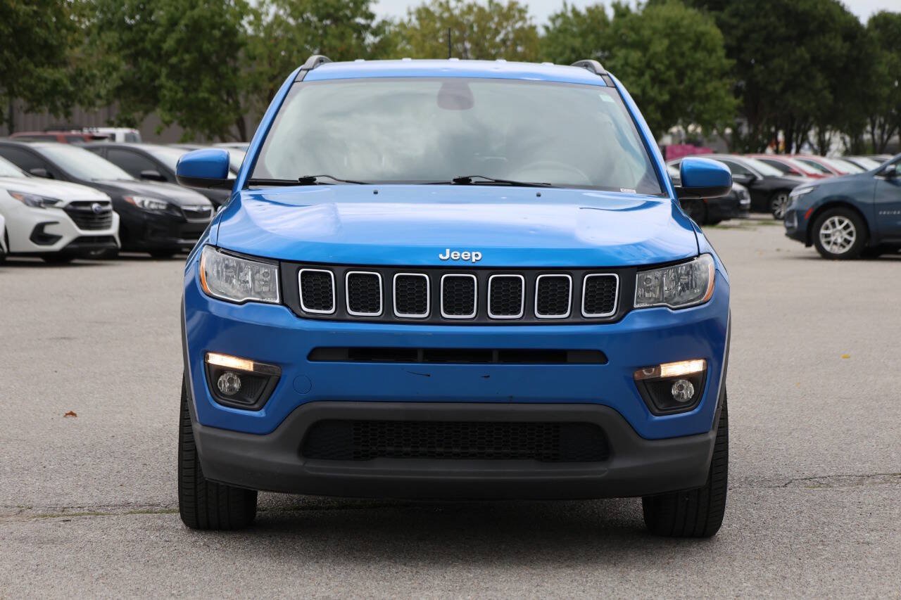 Used 2017 Jeep Compass Latitude w/ Popular Equipment Group AWD/4WD image 5