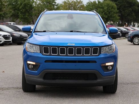 Used 2017 Jeep Compass Latitude w/ Popular Equipment Group AWD/4WD image 5