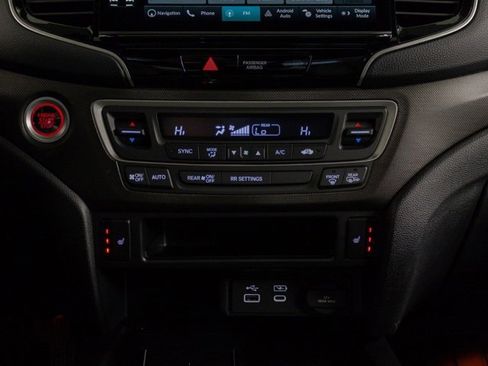 Used 2025 Honda Ridgeline TrailSport image 18