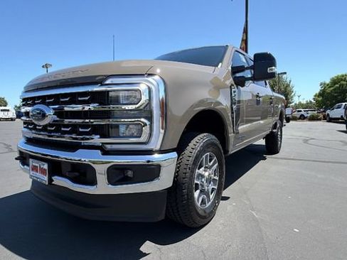 New 2026 Ford F250 Lariat w/ FX4 Off-Road Package AWD/4WD image 9