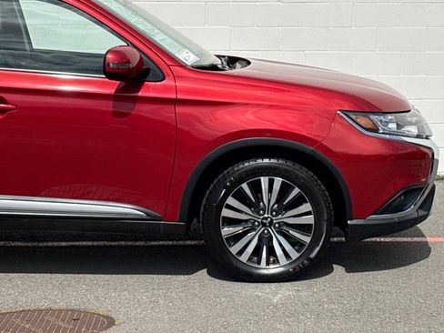 Used 2019 Mitsubishi Outlander SE FWD image 35