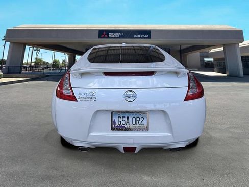 Used 2013 Nissan 370Z Touring w/ Sport Pkg RWD image 7