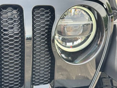 Used 2021 Jeep Wrangler Unlimited Sport AWD/4WD image 5