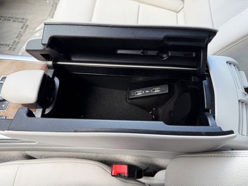 Used 2016 Mercedes-Benz E 350 4MATIC Wagon w/ Premium Package image 31