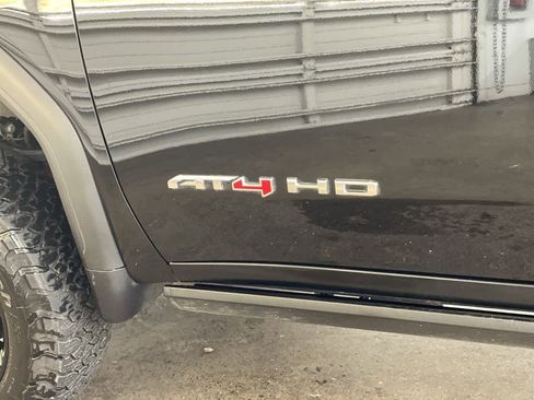 Used 2025 GMC Sierra 3500 AT4 w/ AT4 Premium Plus Package image 10