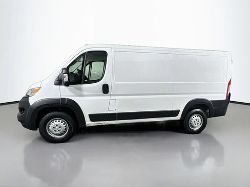 Used 2025 RAM ProMaster 2500 w/ Convenience Group FWD image 5
