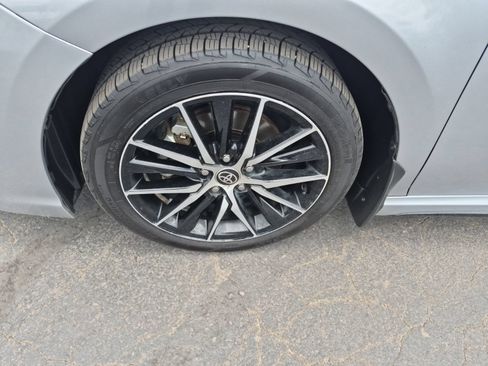Used 2024 Toyota Camry SE FWD image 11