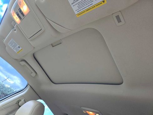 Used 2014 Ford Taurus SEL w/ Equipment Group 201A image 7