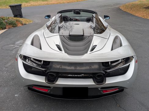 Used 2022 McLaren 720S Performance image 4
