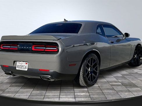 Used 2016 Dodge Challenger R/T Scat Pack w/ Leather Interior Group image 14