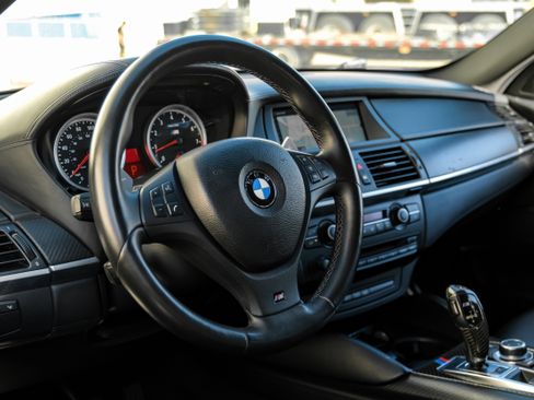 Used 2012 BMW X6 M image 15