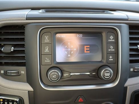 Used 2017 RAM 1500 Express image 23