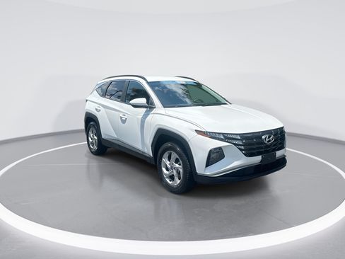 Used 2024 Hyundai Tucson SEL AWD/4WD image 2