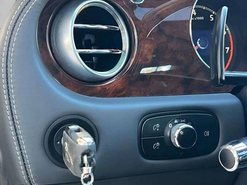 Used 2008 Bentley Flying Spur Flying Spur AWD/4WD image 25