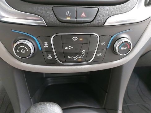 Used 2023 Chevrolet Equinox LS w/ LS Convenience Package image 26