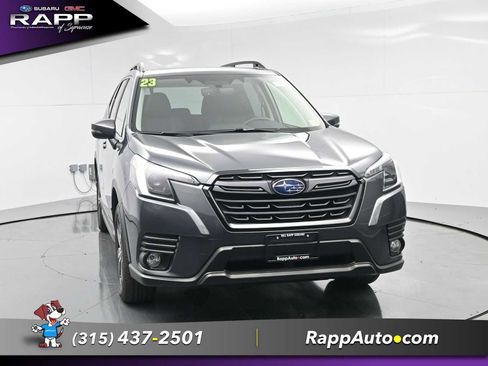 Used 2023 Subaru Forester Limited AWD/4WD image 2