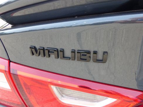 Used 2021 Chevrolet Malibu RS FWD image 10